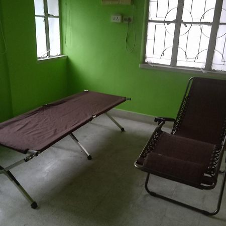 Villa P-24A Cit Road à Calcutta Extérieur photo